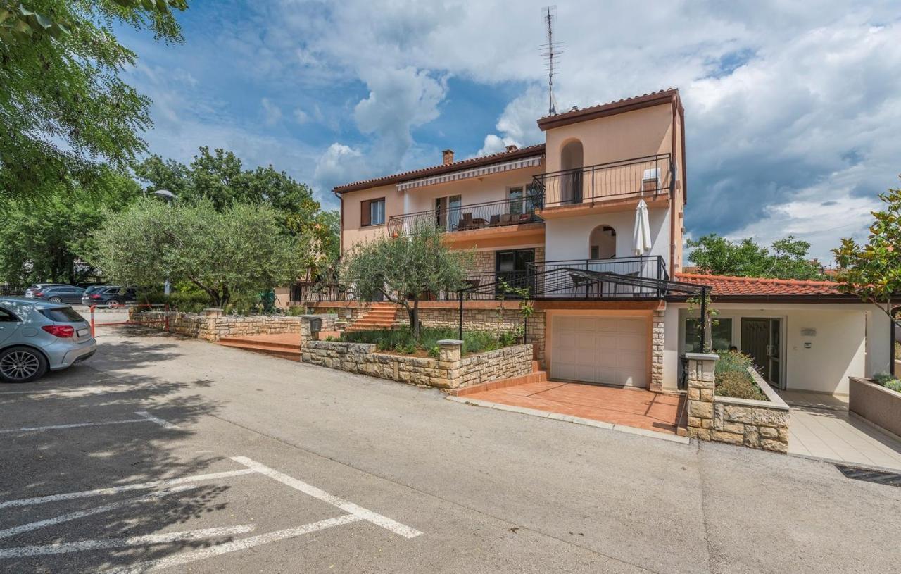 Apartments Zrnic بوريتش الغرفة الصورة