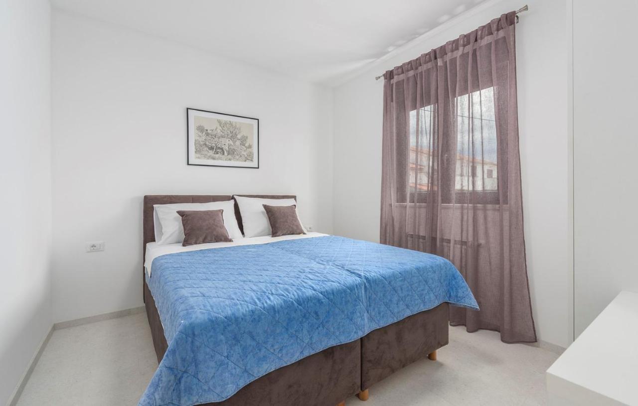 Apartments Zrnic بوريتش الغرفة الصورة