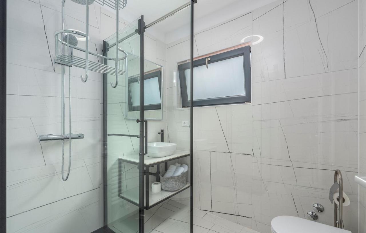 Apartments Zrnic بوريتش الغرفة الصورة
