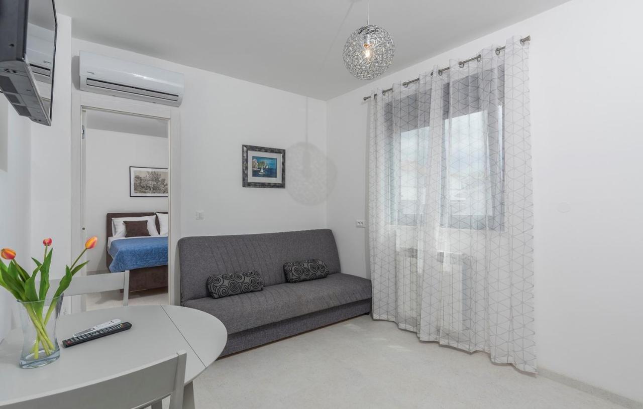 Apartments Zrnic بوريتش الغرفة الصورة
